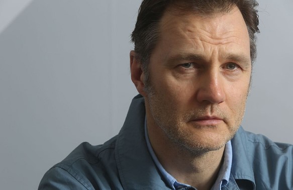 Дэвид Морриссей рассказывает о том, как его герой отличается от персонажа из комиксов